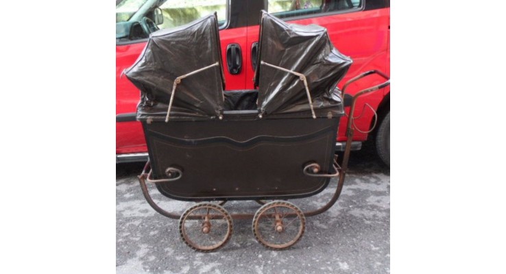 ANTİKA İKİZ BEBEK ARABASI